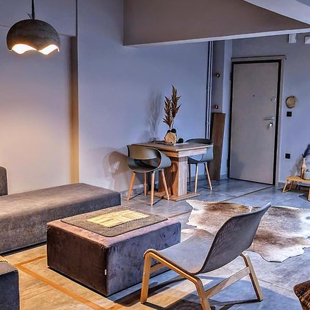 Tatami Zen Apartment เอเธนส์ ภายนอก รูปภาพ